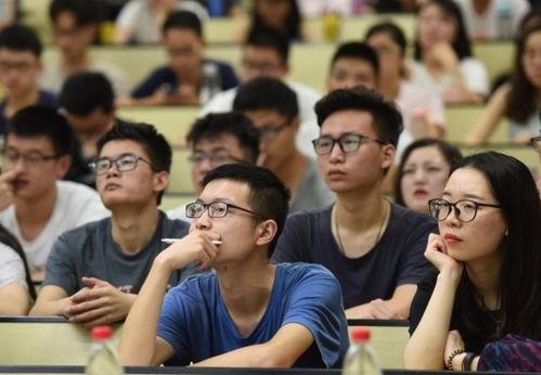 娱乐吃瓜酱大学生上课
